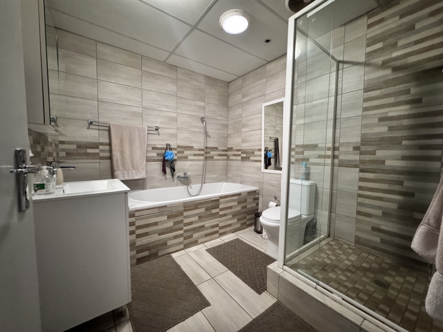 8 Bedroom Property for Sale in Meiringspark North West